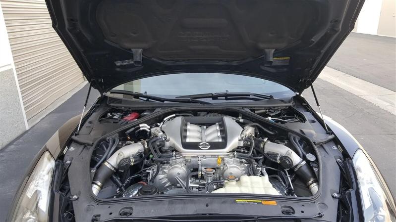 P2M Carbon Hood Dampers - Nissan R35 GT-R (2008+) - P2-CHDR35-TP