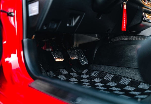 Phase 2 Motortrend (P2M) Checkered Floor Mats Dark Grey - Mitsubishi Lancer Evolution EVO 8 & 9 (2003-2007)