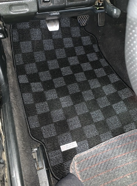 Phase 2 Motortrend (P2M) Checkered Flag Race Extended Carpet Floor Mats - Honda Civic EG6 Hatchback (1991-1995)
