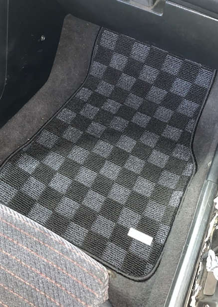 Phase 2 Motortrend (P2M) Checkered Flag Race Extended Carpet Floor Mats - Honda Civic EG6 Hatchback (1991-1995)