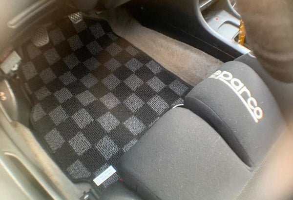 Phase 2 Motortrend (P2M) Checkered Flag Race Carpet Floor Mats Front & Rear - Acura Integra DC2 (1994-2001)