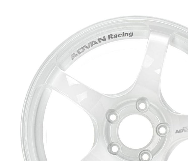 Advan Racing TC4 18x8 / 5x114.3 / +12mm Offset - White