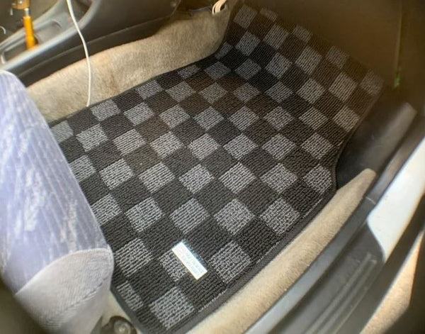 Phase 2 Motortrend (P2M) Checkered Flag Race Carpet Floor Mats Front & Rear - Acura Integra DC2 (1994-2001)