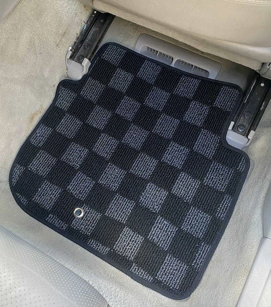 P2M Checkered Race Floor Mats - Fronts Only