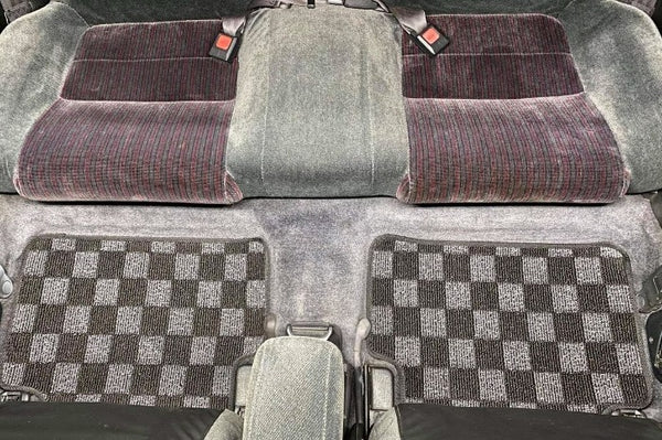 Phase 2 Motortrend (P2M) Checkered Flag Race Carpet Floor Mats Front & Rear - Acura Integra DA / DB (1990-1993)