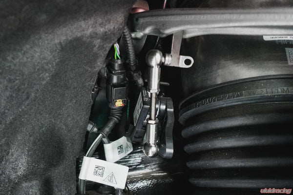 VR Performance Air Suspension Lowering Links - Porsche Taycan 4S | Turbo | Turbo S | Cross Turismo
