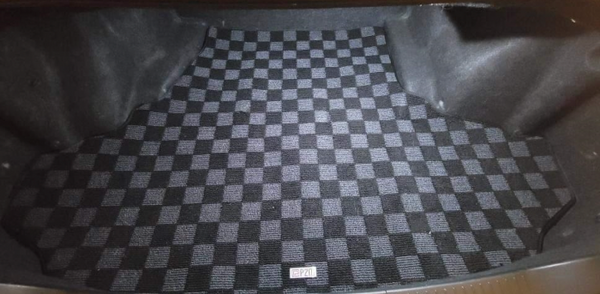Phase 2 Motortrend (P2M) Checkered Flag Carpet Trunk Mat - Infiniti G35 V35 Sedan (2003-2006)